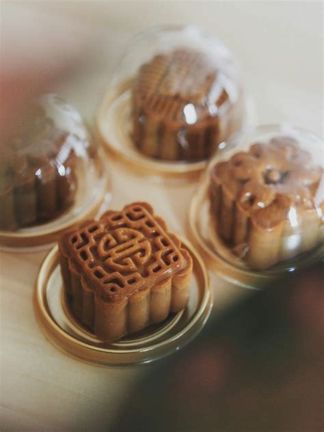 where to buy mooncakes